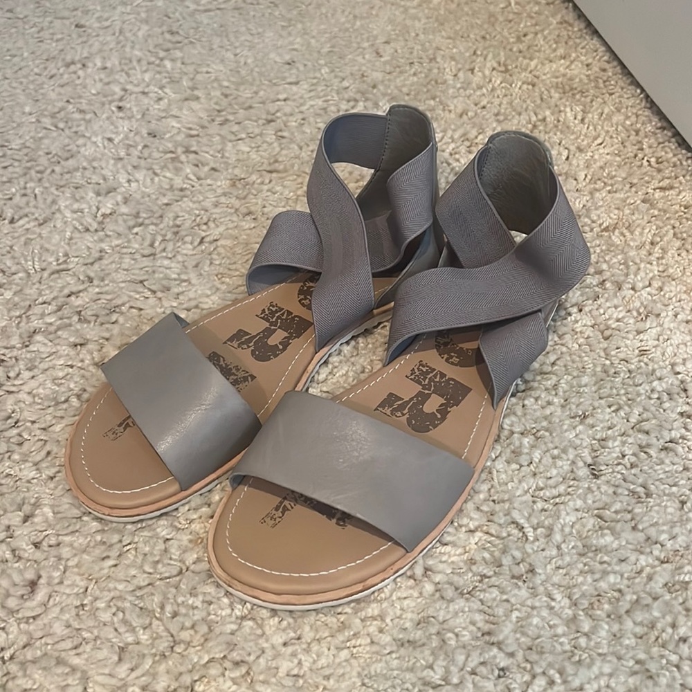 SOREL ELLA SANDAL